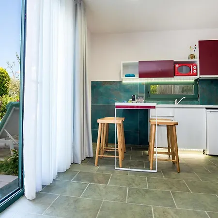 Village Esperia بوتوس