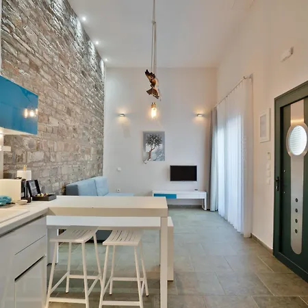 Village Esperia شقة