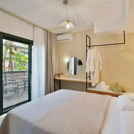 Village Esperia شقة *