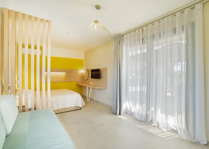 Village Esperia Potos