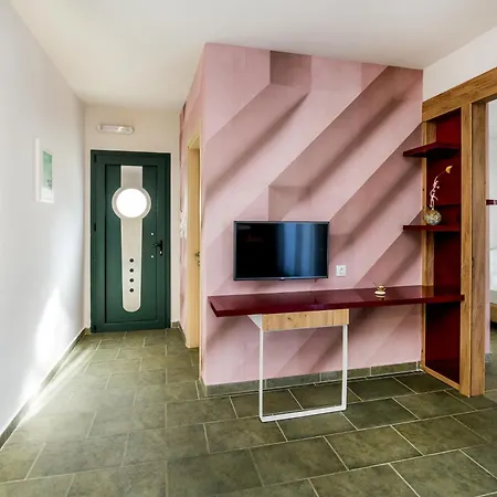 Apartament Village Esperia Potos