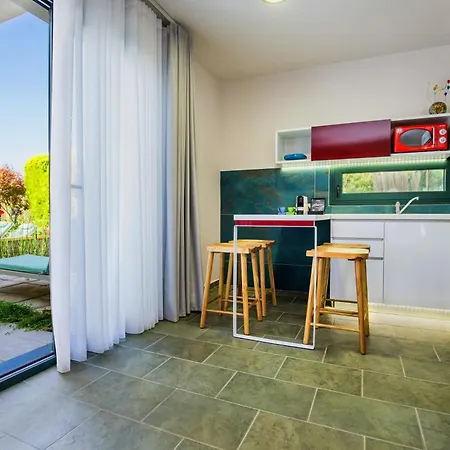 Village Esperia Apartament Potos