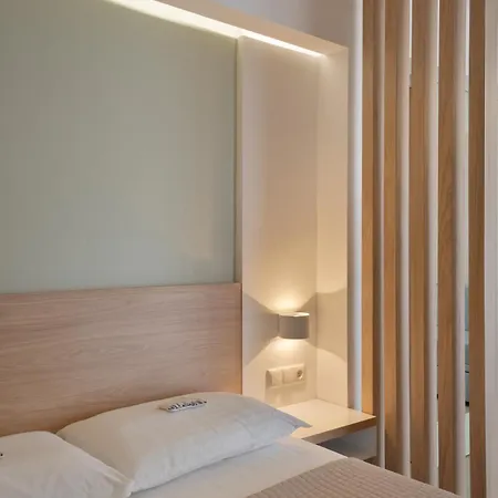 Village Esperia Апартаменты *