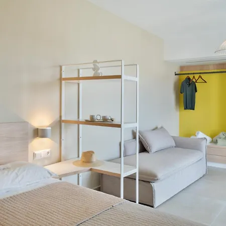 Apartament Village Esperia Potos